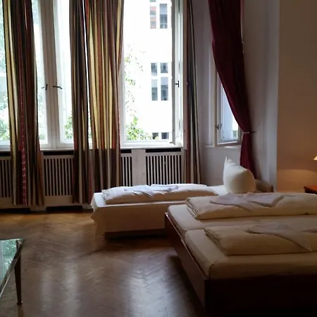 بيت ضيافة بنزيون كيما برلين