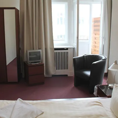 بنزيون كيما