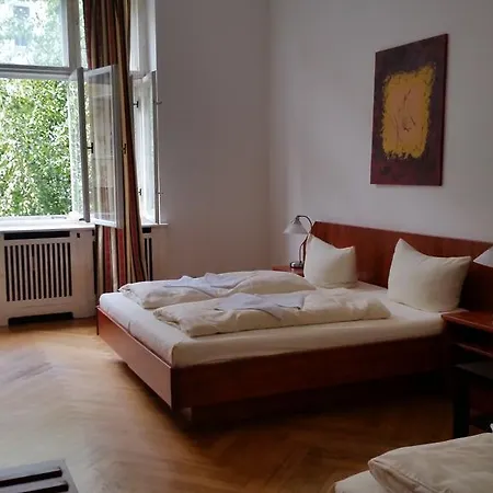 Casa de hóspedes Kima 3*